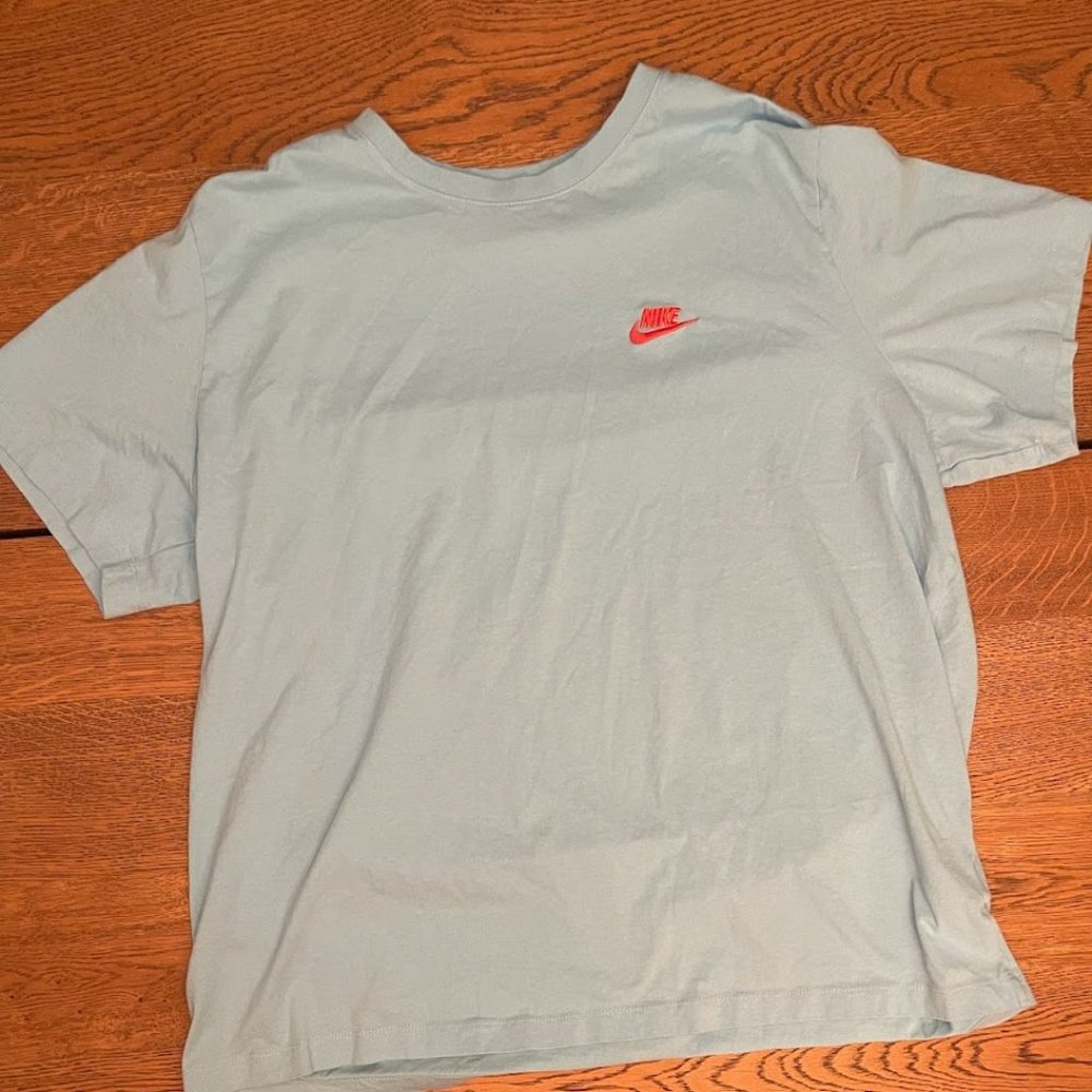 Nike T-shirt